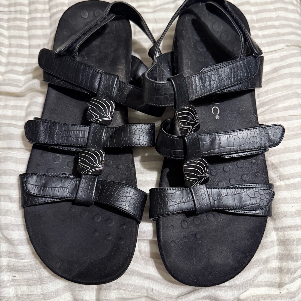 Vionic Black Strappy Sandals size 11